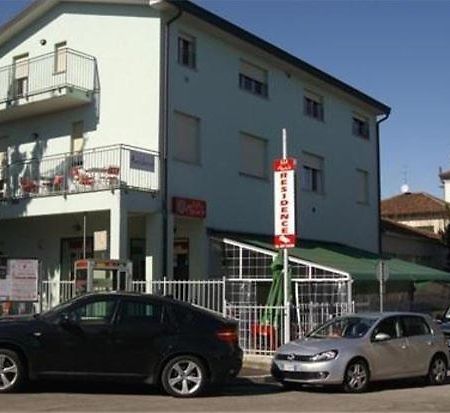 Residence Mariele Tavazzano Eksteriør bilde